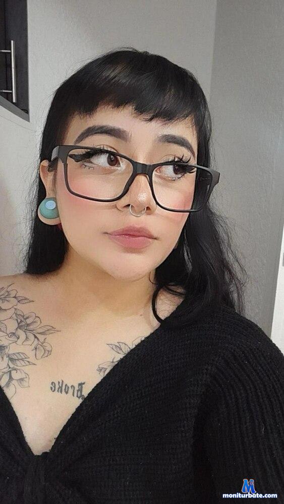 sag-baby camsoda livecam performer profile