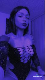lulu-kiss Camsoda livecam show performer room profile