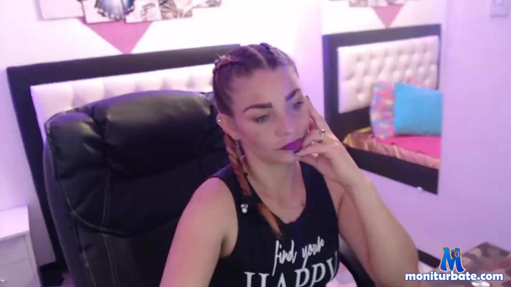 maarlly camsoda livecam performer profile