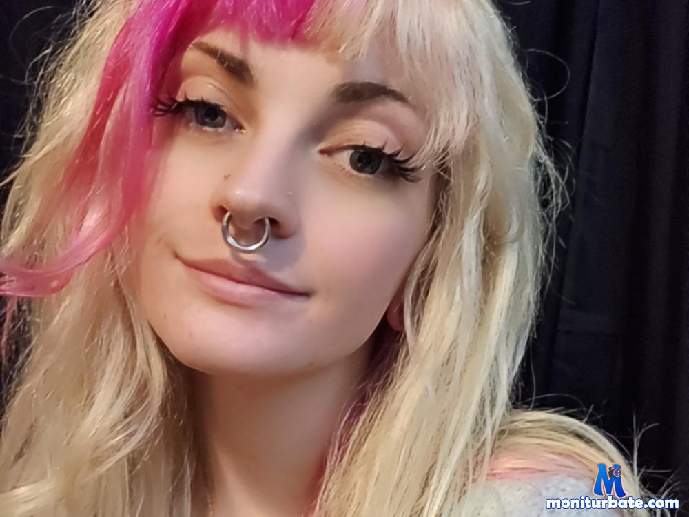 reneemaze camsoda livecam performer profile