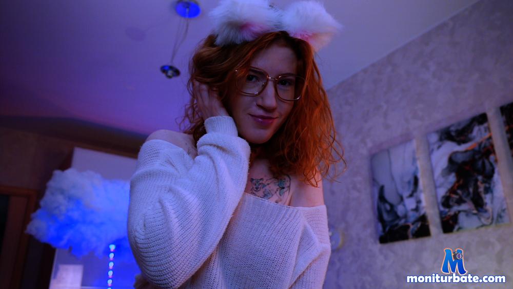 thatredfox camsoda livecam performer profile