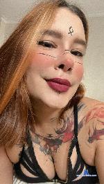 sofii-red Camsoda livecam show performer room profile