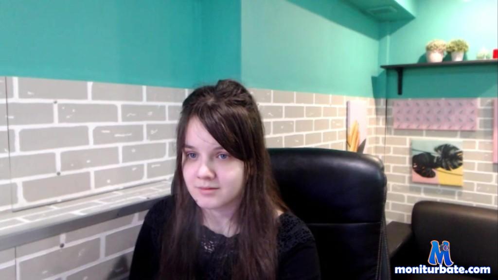sandwichenid camsoda livecam performer profile