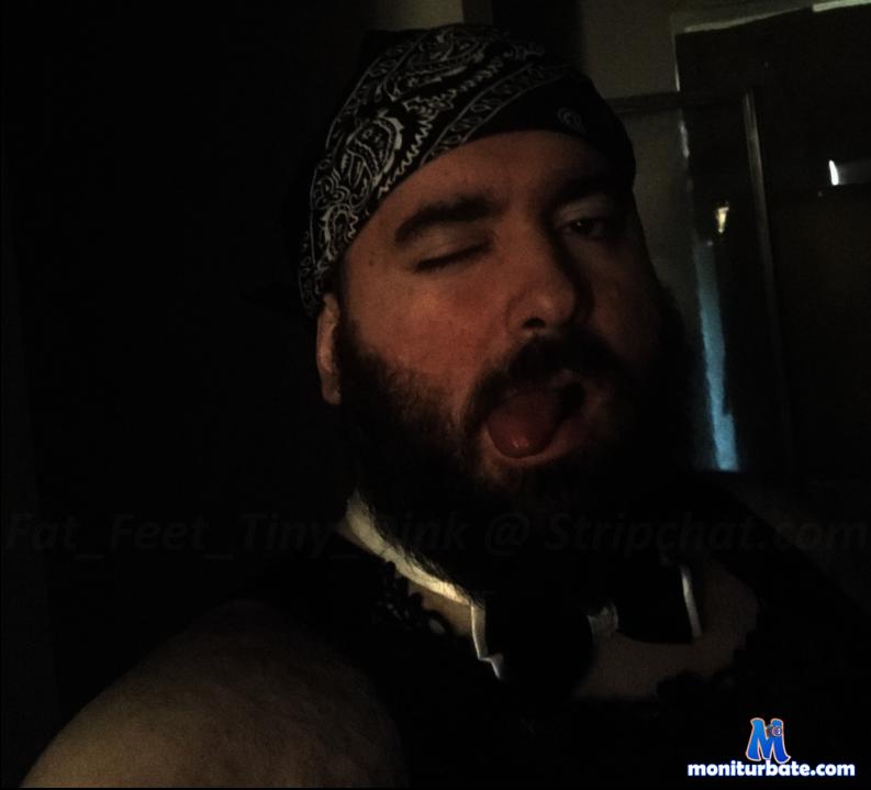 chubby-pale-bear Camsoda performer 