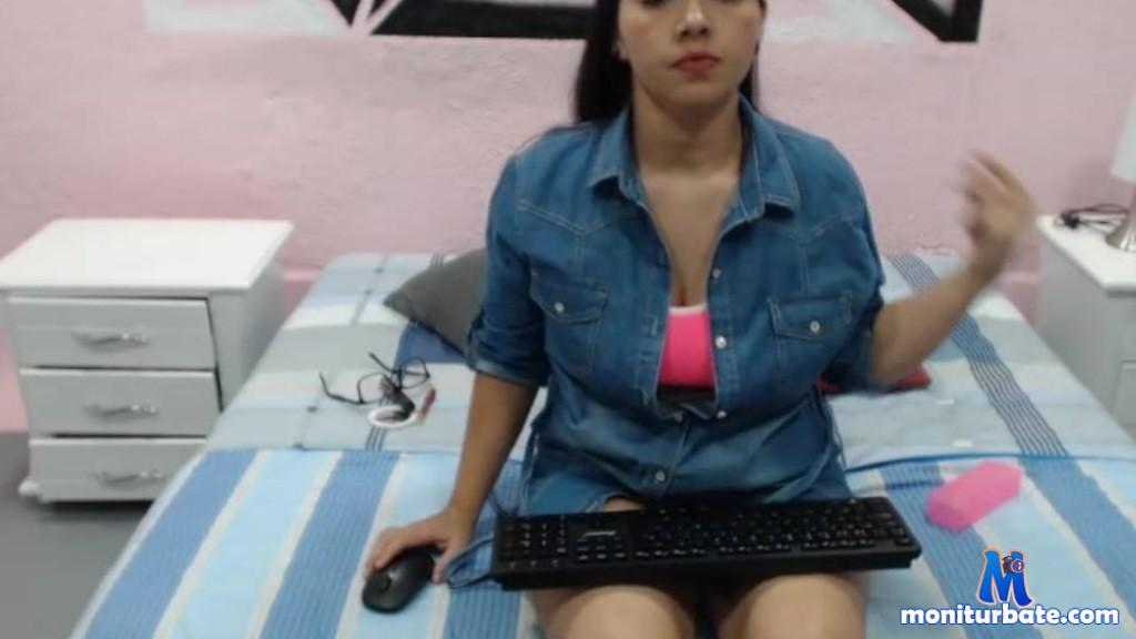dulcee-mariaa Camsoda performer black latina curvy masturbation facial