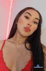 leena-rose Camsoda livecam show performer room profile