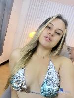tammy-blond Camsoda livecam show performer room profile