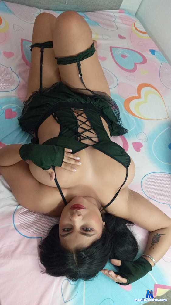 lily-tayler camsoda livecam performer profile