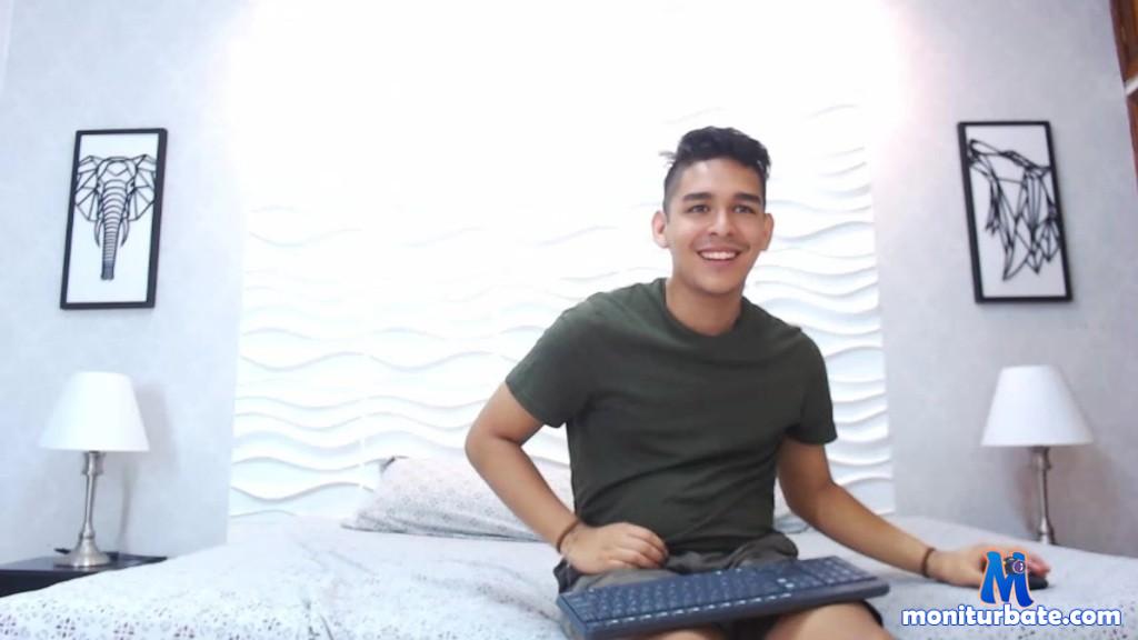 aleja-paul camsoda livecam performer profile