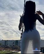 adrianaglous Camsoda livecam show performer room profile