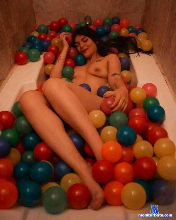 alessandracollinss Camsoda performer 