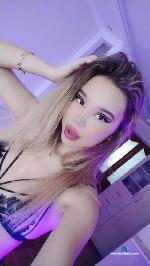 masamoon Camsoda livecam show performer room profile