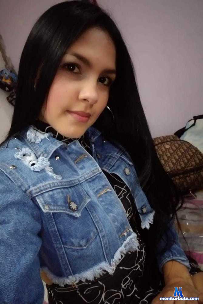 angeliine18 Camsoda performer 