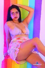 luisapretty Camsoda livecam show performer room profile