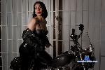 adelle-lennox Camsoda livecam show performer room profile