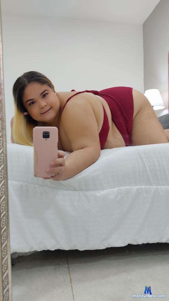laadyyk camsoda livecam performer profile