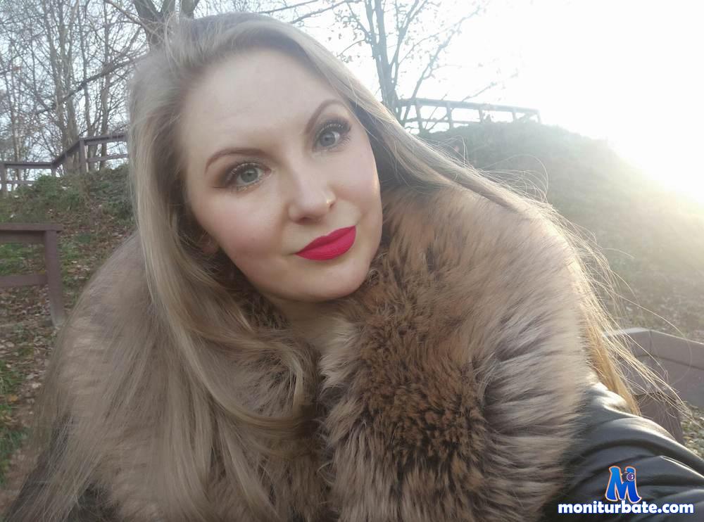 viviaanhot camsoda livecam performer profile