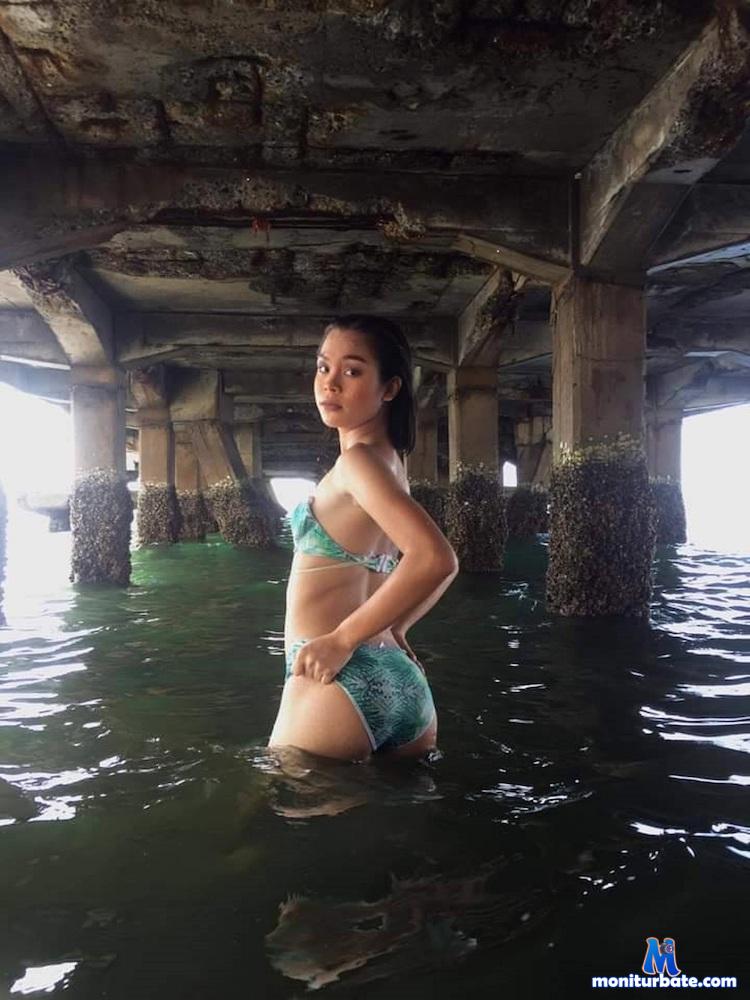 drinkcummer camsoda livecam performer profile