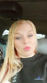 1maybeck Camsoda livecam show performer room profile