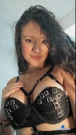 cherrylwitch Camsoda livecam show performer room profile
