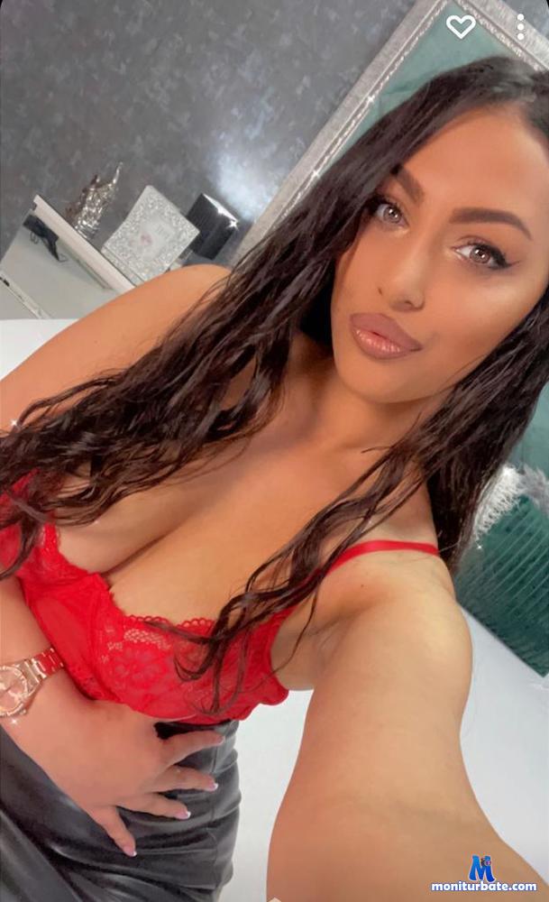 julia-tenny camsoda livecam performer profile