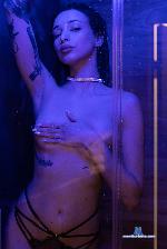 di-young Camsoda livecam show performer room profile