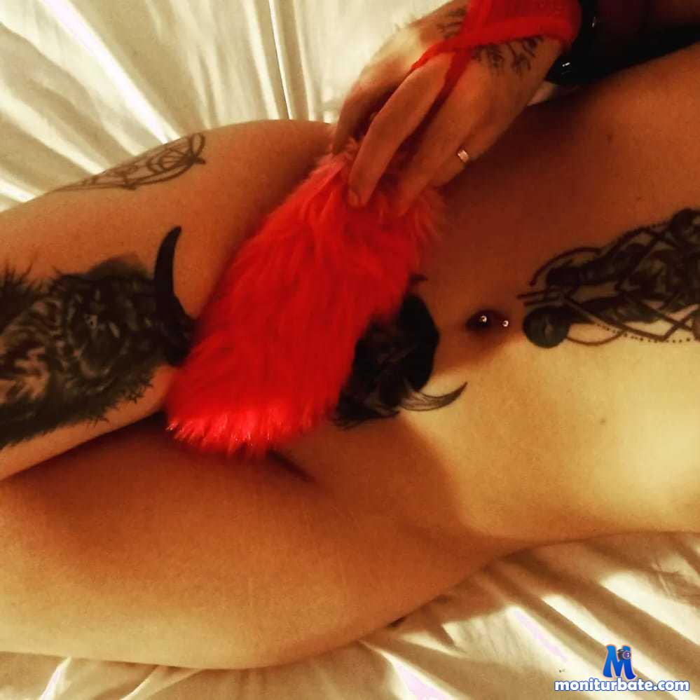 agata-locbrock camsoda livecam performer profile