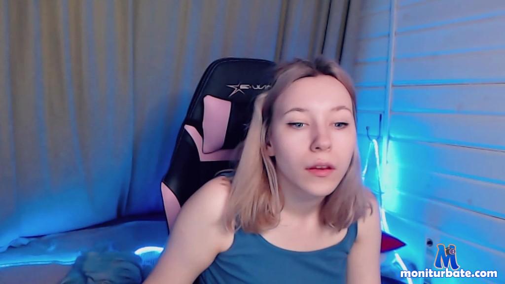 missmoon7 camsoda livecam performer profile