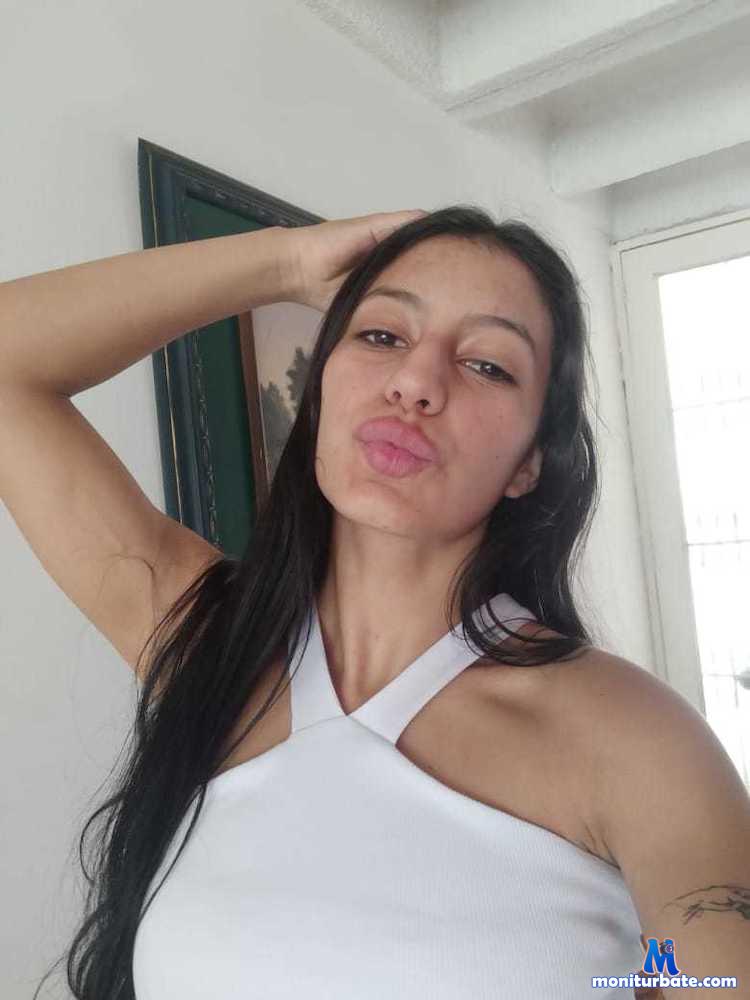 sofia-mansson camsoda livecam performer profile
