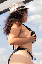 zara-holly Camsoda livecam show performer room profile