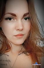 aliskanikson Camsoda livecam show performer room profile