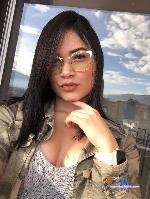 amyvalentine18 Camsoda livecam show performer room profile