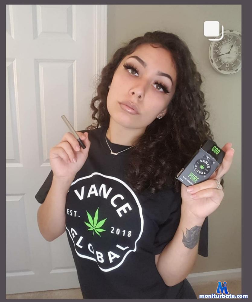 cannabarbie camsoda livecam performer profile
