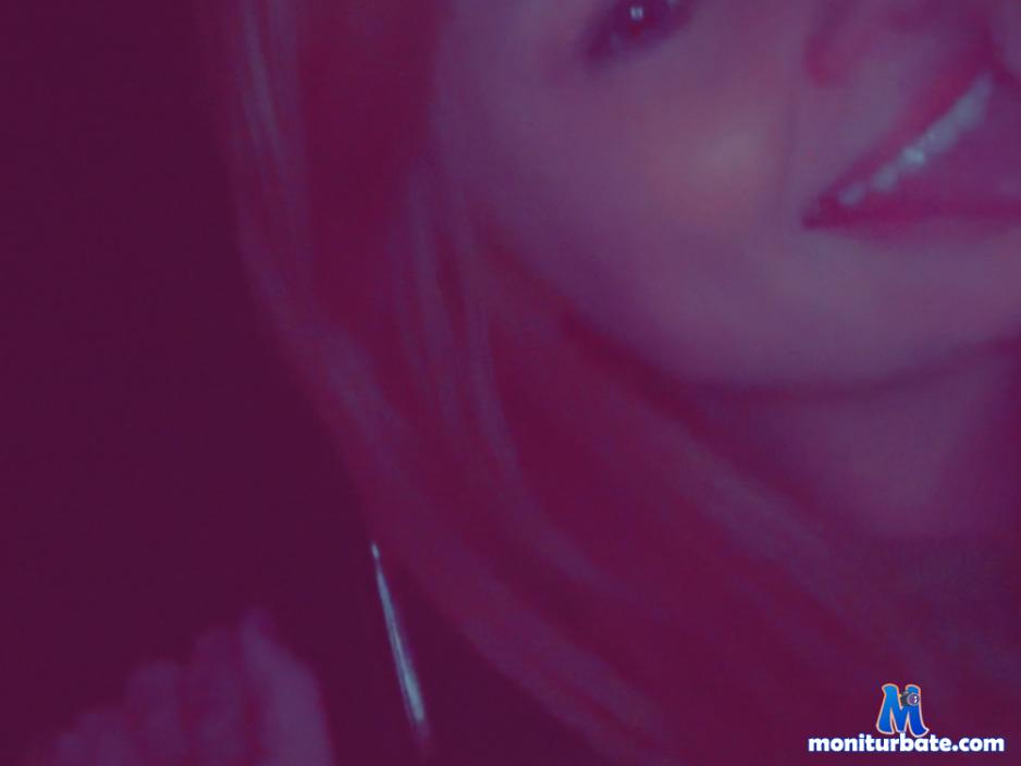 outupaz camsoda livecam performer profile