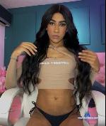 sarahgaviria Camsoda livecam show performer room profile