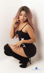 valery-colins Camsoda livecam show performer room profile