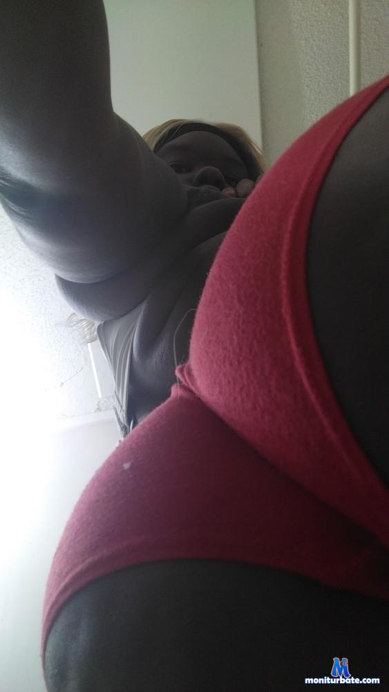 chocolatedropxo camsoda livecam performer profile