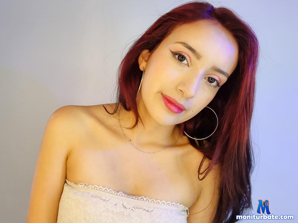 carla-2 camsoda livecam performer profile