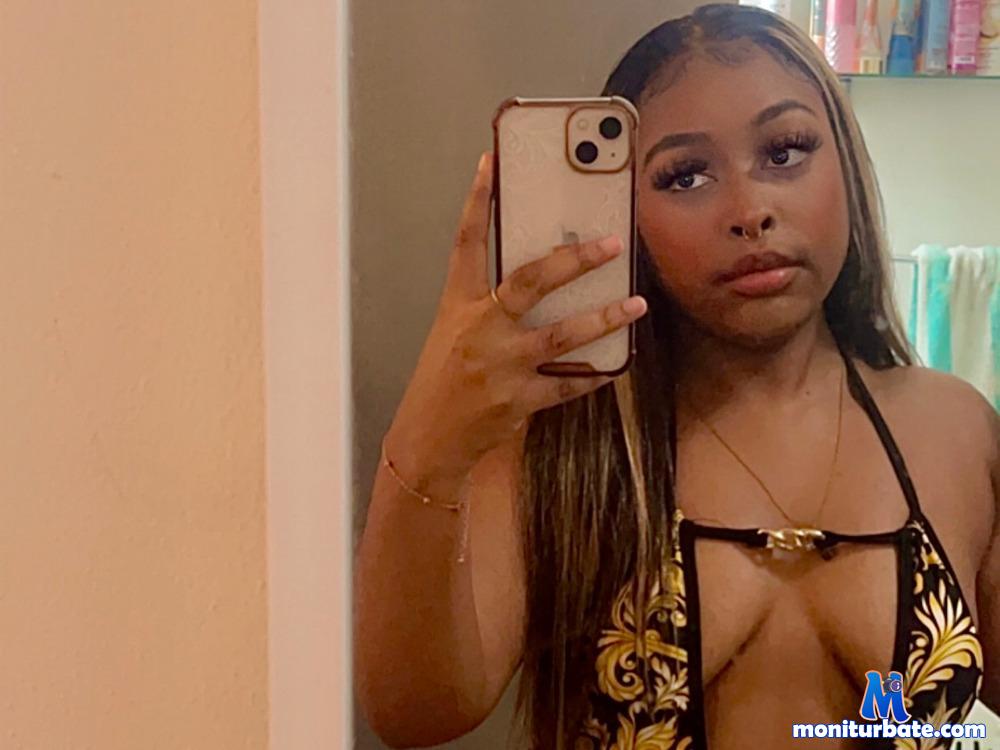 jaydngreen camsoda livecam performer profile