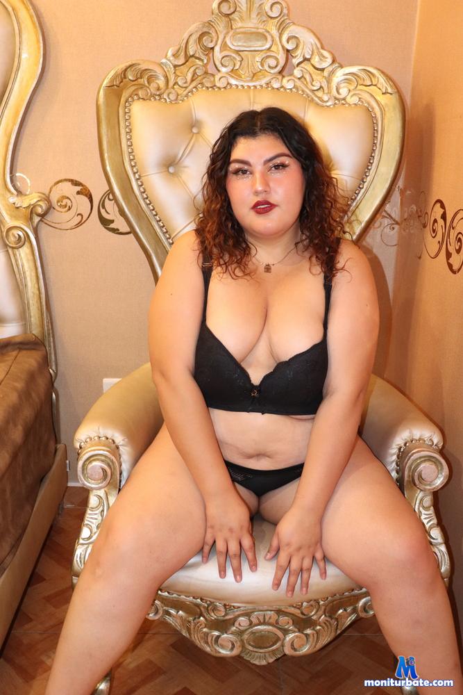 dannna-thompson camsoda livecam performer profile