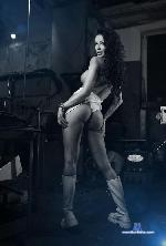 kaya-b Camsoda livecam show performer room profile