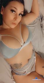 roxithegreekfreak Camsoda livecam show performer room profile