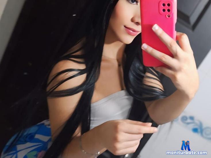 emmajonees camsoda livecam performer profile