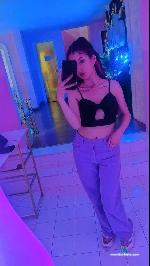 dione-t Camsoda livecam show performer room profile