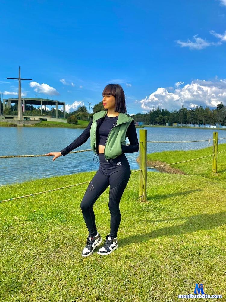 adhara-sky Camsoda performer 