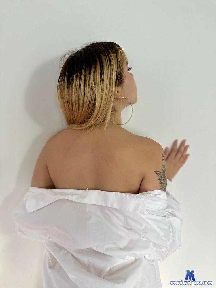 srta-mystery camsoda livecam performer profile