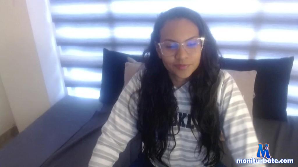 luz-cambell Camsoda performer latina cum brunette shaved-pussy petite masturbation small-tits new amateur