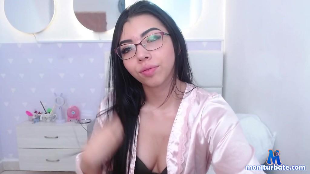 natasha-taylor camsoda livecam performer profile