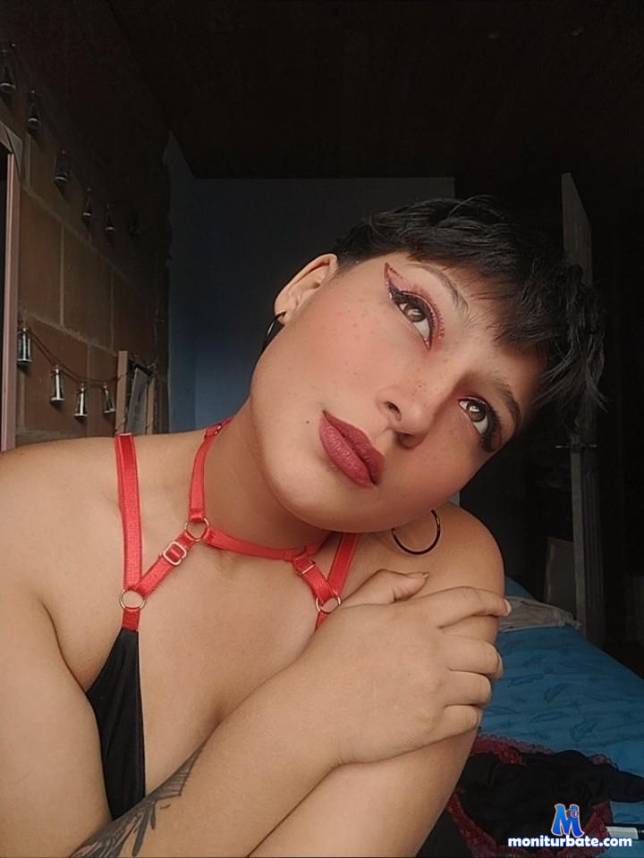rea-call camsoda livecam performer profile