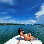 zafiro-sky Camsoda livecam show performer room profile